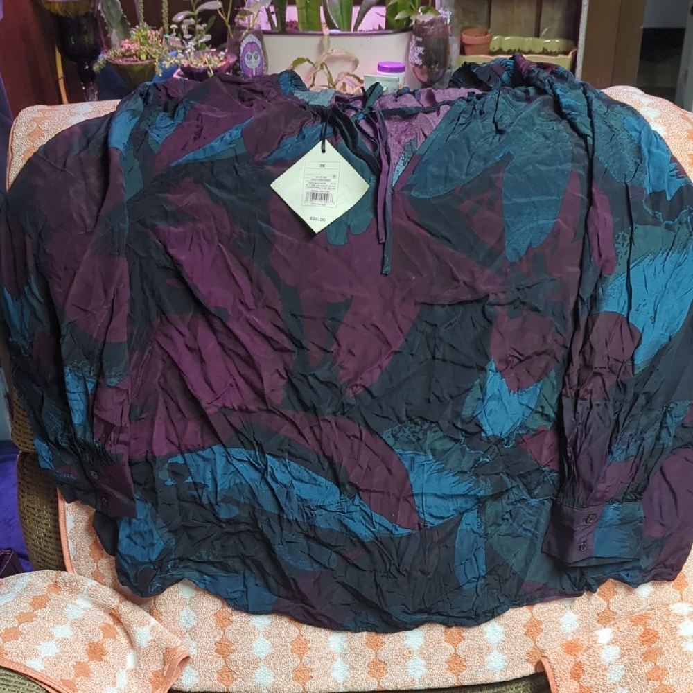 Ava & Viv Red and Purple Oversized 3/4 Sleeve Blouse